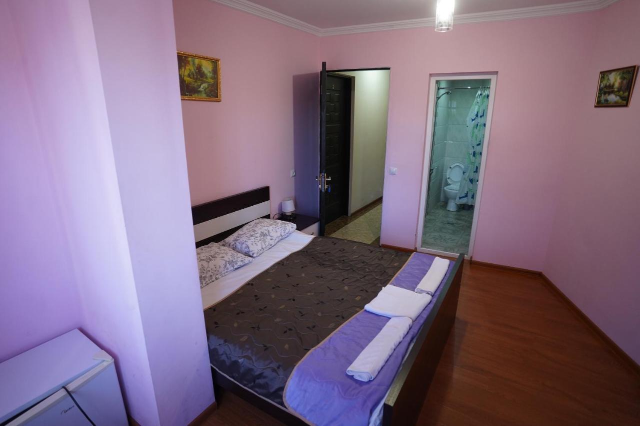 Imperator 1 Hotel Kutaisi Zewnętrze zdjęcie