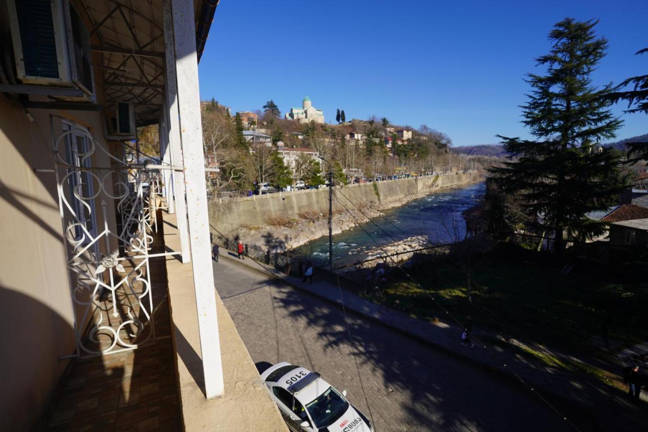 Imperator 1 Hotel Kutaisi Zewnętrze zdjęcie