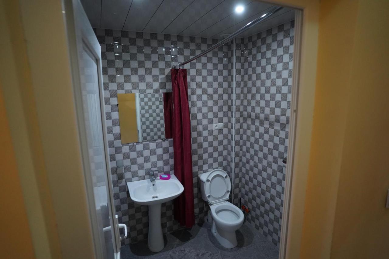 Imperator 1 Hotel Kutaisi Zewnętrze zdjęcie