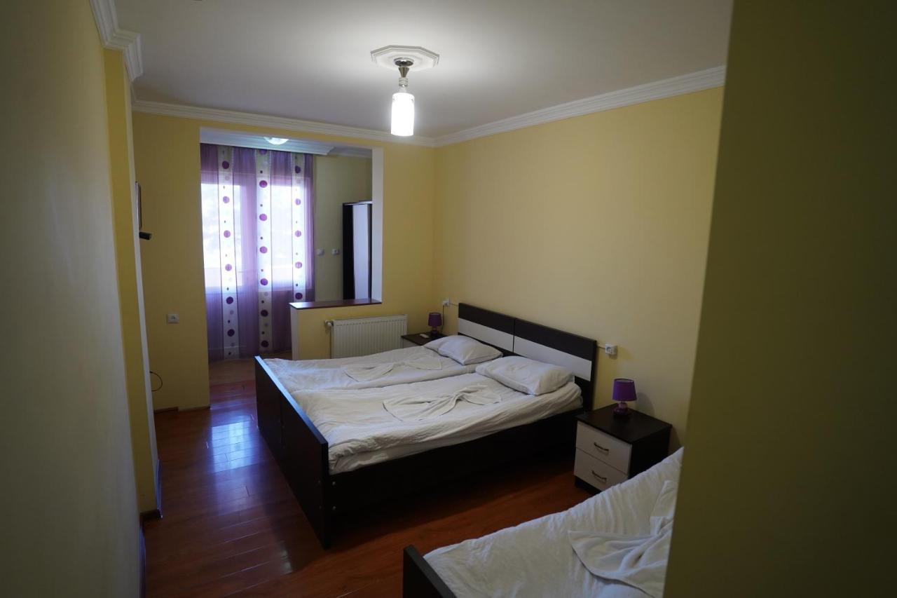 Imperator 1 Hotel Kutaisi Zewnętrze zdjęcie