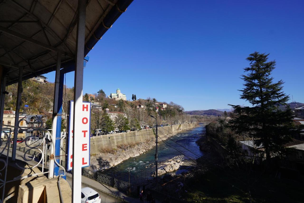 Imperator 1 Hotel Kutaisi Zewnętrze zdjęcie