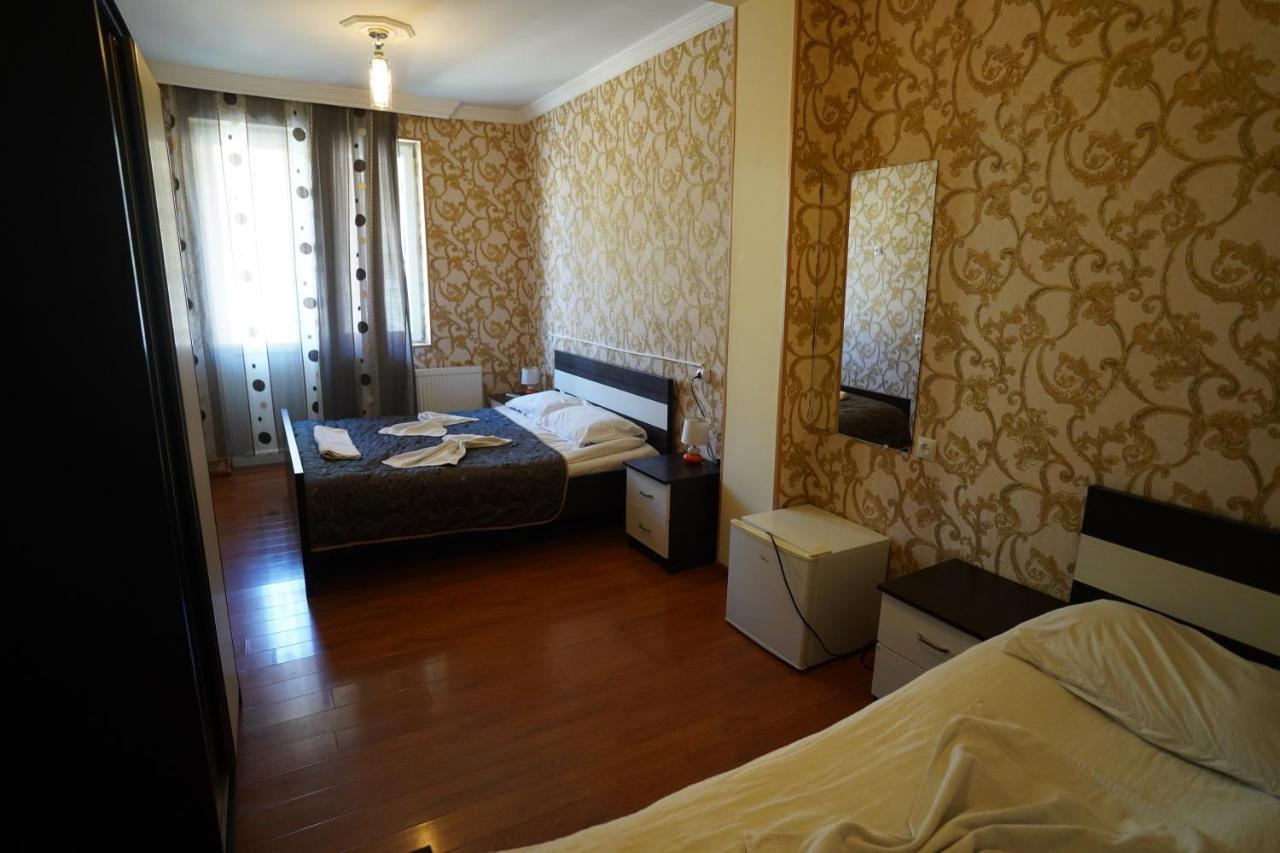 Imperator 1 Hotel Kutaisi Zewnętrze zdjęcie