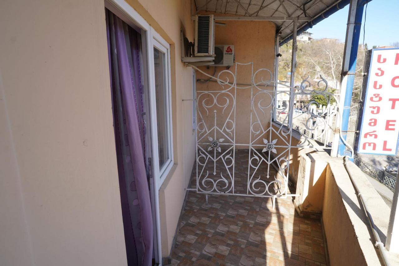 Imperator 1 Hotel Kutaisi Zewnętrze zdjęcie