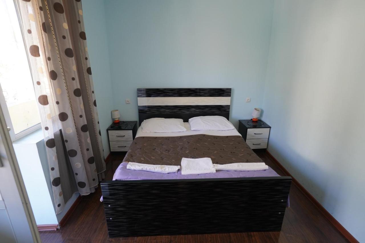 Imperator 1 Hotel Kutaisi Zewnętrze zdjęcie