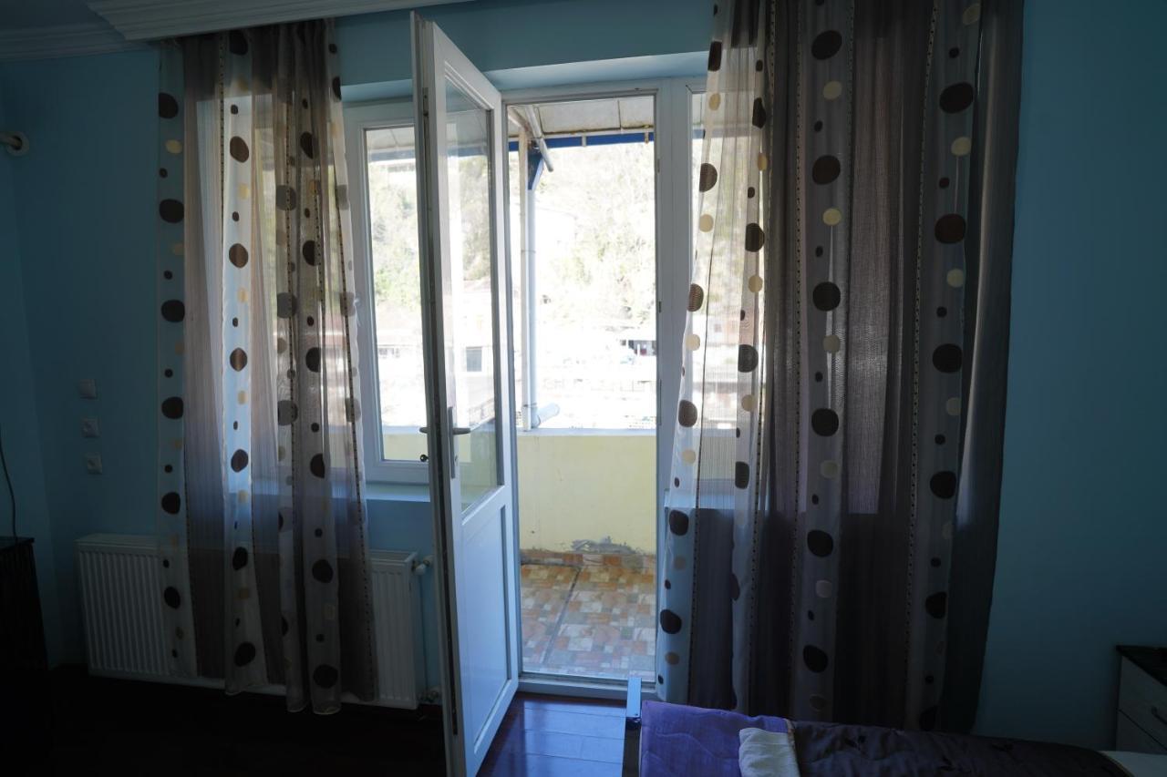 Imperator 1 Hotel Kutaisi Zewnętrze zdjęcie