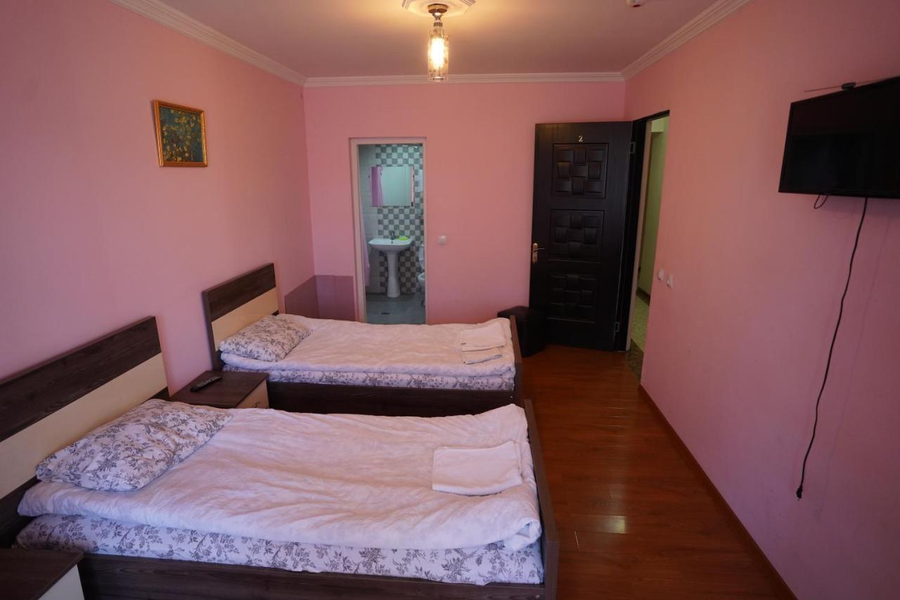 Imperator 1 Hotel Kutaisi Zewnętrze zdjęcie